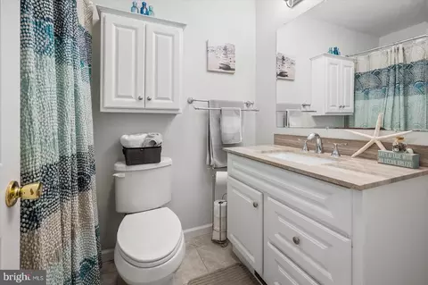 Bath - 141 Windjammer Rd, Berlin, MD 21811 photo 2 of 2