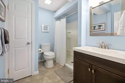 Bath - 141 Windjammer Rd, Berlin, MD 21811 photo 1 of 2