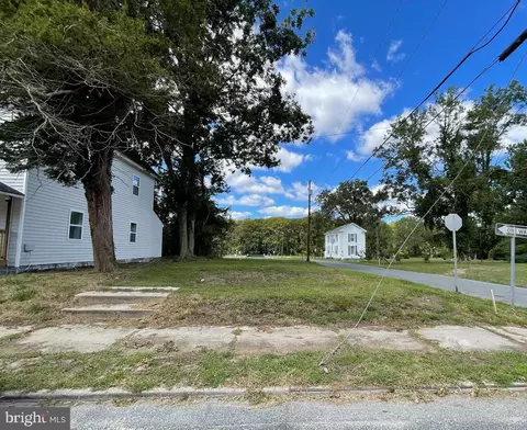 700 Clarke Ave, Pocomoke City, MD 21851