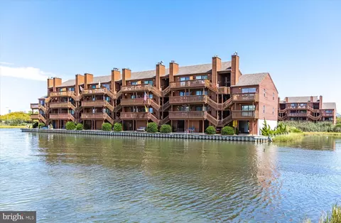 111 58th St #42, Ocean City, MD 21842