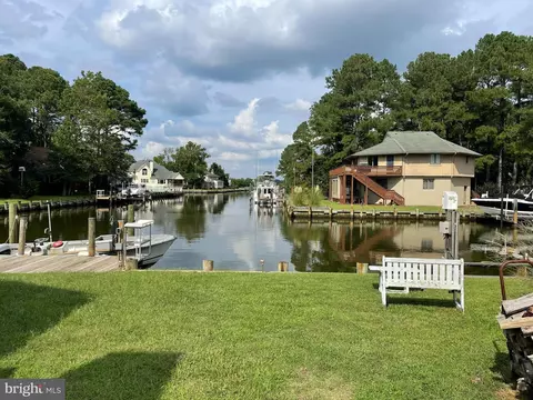 321 Ocean Pkwy, Ocean Pines, MD 21811