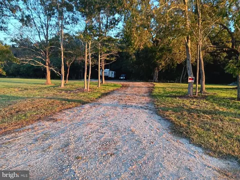 5 Castle Hill Road, Snow Hill, MD 21863