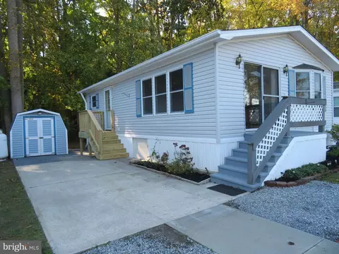 200 Timberline Cir, Berlin, MD 21811