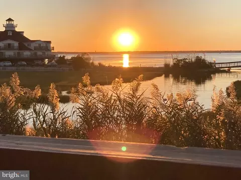 111 58th St #22, Ocean City, MD 21842