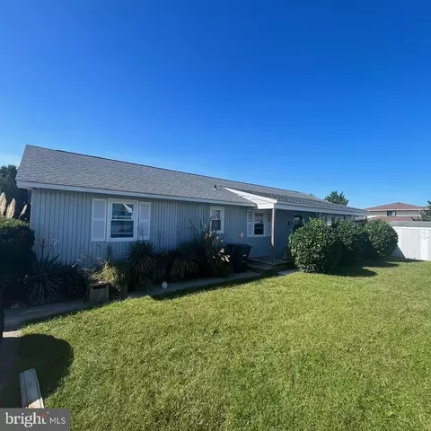 130 Channel Buoy Rd, Ocean City, MD 21842