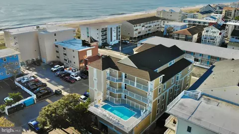 12 45th St #202, Ocean City, MD 21842