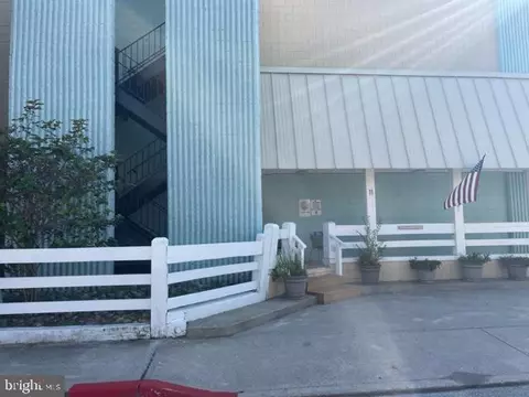 11 62nd St #301, Ocean City, MD 21842