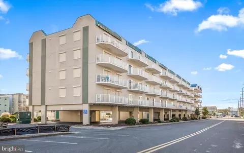 7 137th St #405, Ocean City, MD 21842