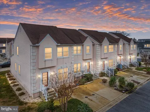 13487 Bella Vista Ln #4B1, Ocean City, MD 21842
