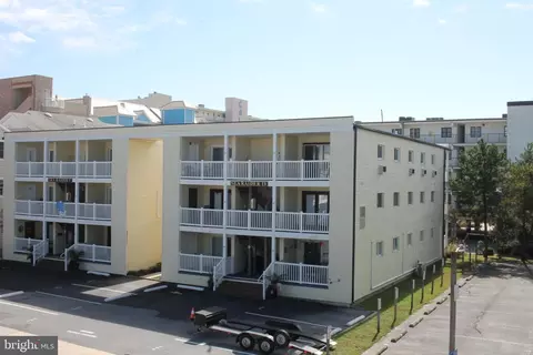 7 64th St #304, Ocean City, MD 21842