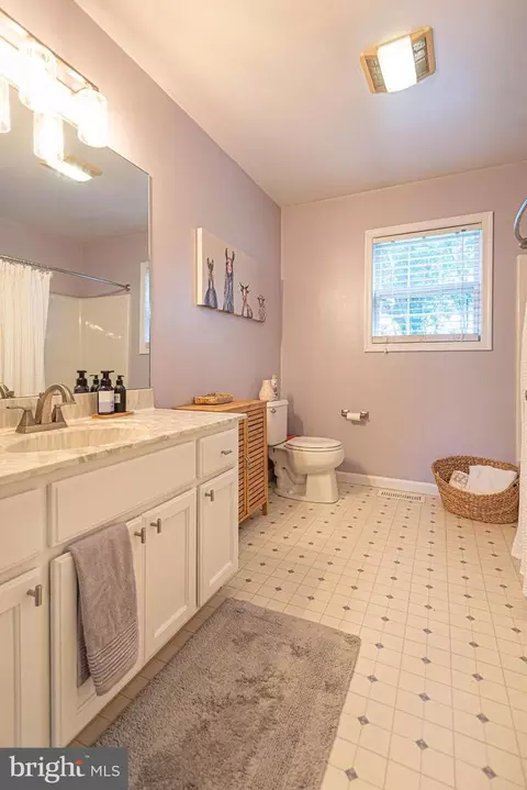 9933 Main St, Berlin, MD 21811 photo 26