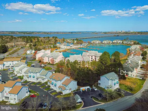 527 Yacht Club Dr #527-4, Berlin, MD 21811