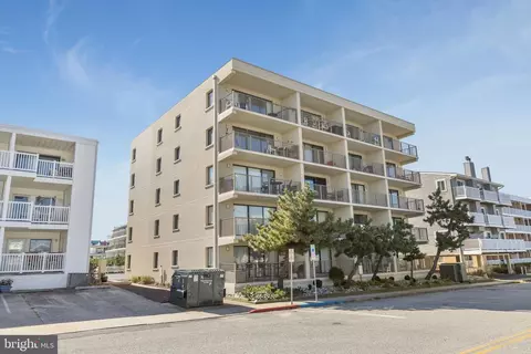 7 139th St #403, Ocean City, MD 21842