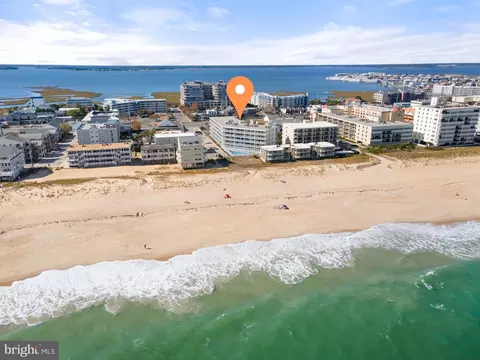 2 80th St #207, Ocean City, MD 21842