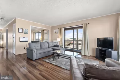 17 72nd St #19, Ocean City, MD 21842