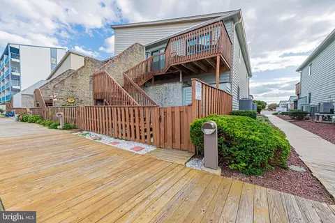 108 120th St #9, Ocean City, MD 21842