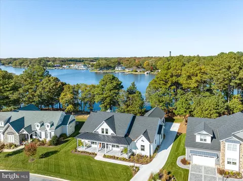 11415 Maid At Arms Ln, Berlin, MD 21811