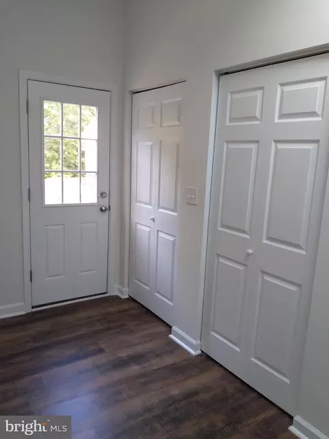 Entry Way - 13 Bridgewater Rd, Berlin, MD 21811 photo 3 of 7