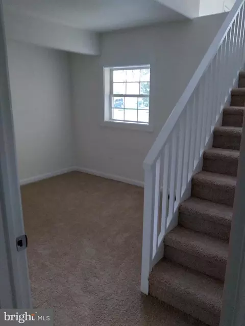 Entry Way - 13 Bridgewater Rd, Berlin, MD 21811 photo 6 of 7