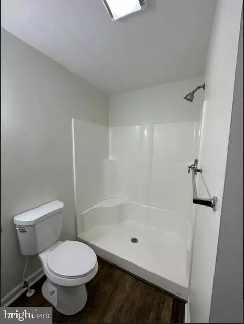 Bath - 13 Bridgewater Rd, Berlin, MD 21811 photo 1 of 6