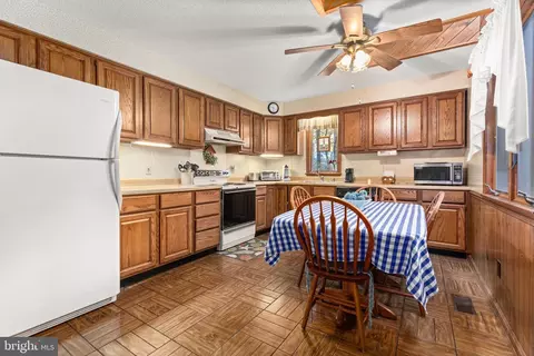 80 Cresthaven Dr, Berlin, MD 21811 photo 9