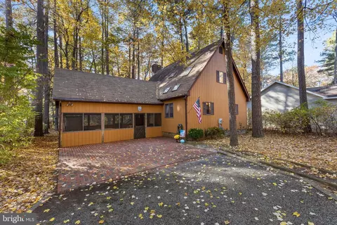 80 Cresthaven Dr, Berlin, MD 21811 photo 3
