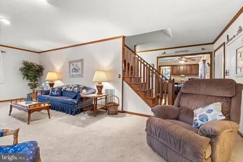 80 Cresthaven Dr, Berlin, MD 21811 photo 4
