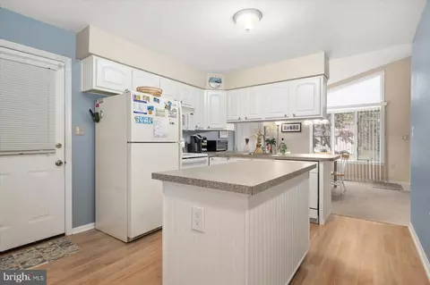 35 Offshore Ln, Berlin, MD 21811 photo 10