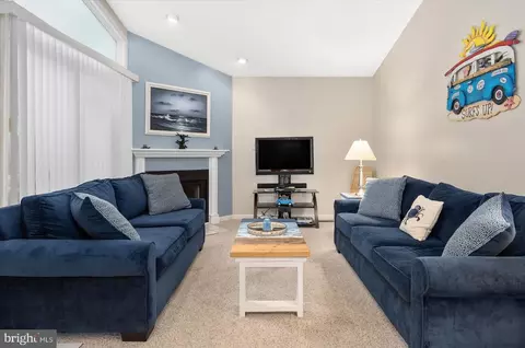 35 Offshore Ln, Berlin, MD 21811 photo 4