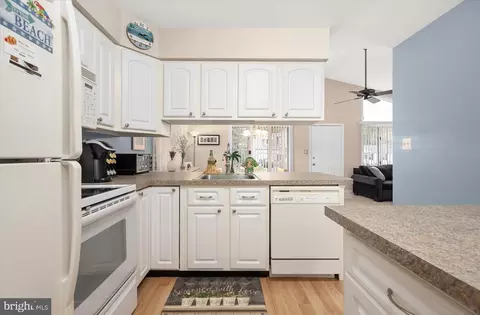35 Offshore Ln, Berlin, MD 21811 photo 11