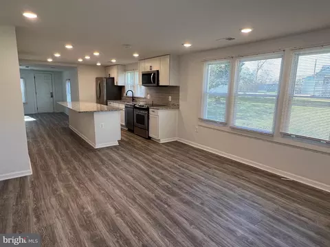 9738 Mason Rd, Berlin, MD 21811 photo 2