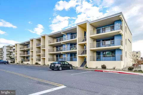 13 131st St #107, Ocean City, MD 21842