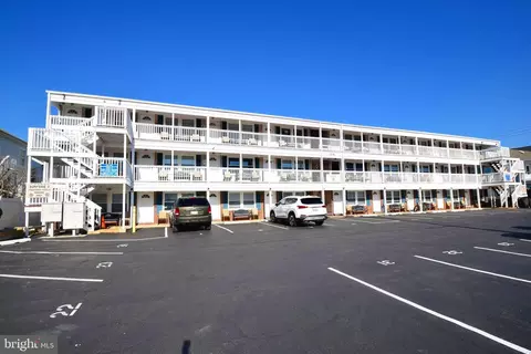 206 8th St #25, Ocean City, MD 21842