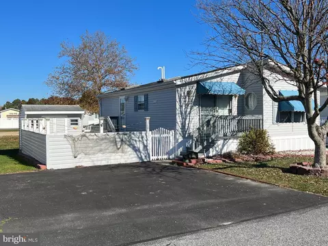 11811 W Buccaneer Dr, Berlin, MD 21811