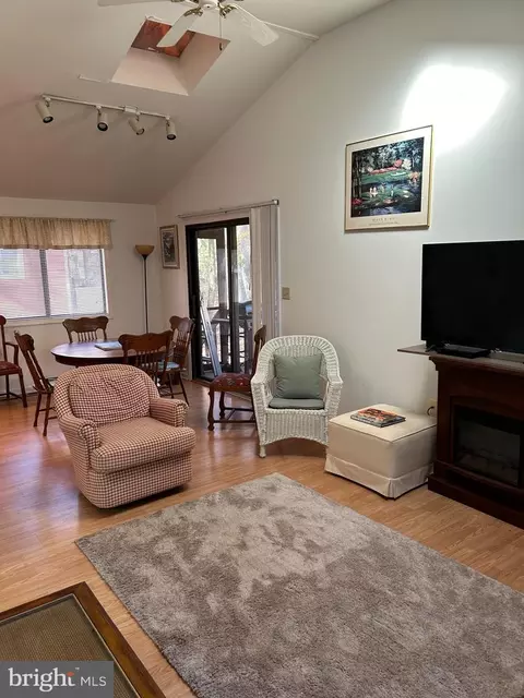 189 Windjammer Rd, Berlin, MD 21811 photo 3
