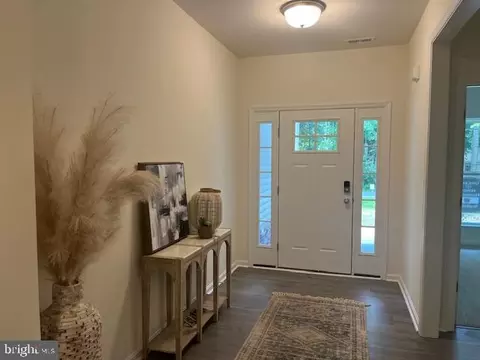 Entry Way - 9 Brandywine Dr, Berlin, MD 21811 photo 2 of 22