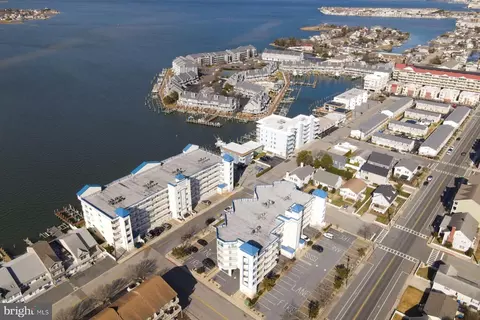 305 11th St #304, Ocean City, MD 21842