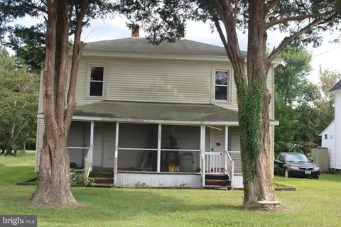 1013 Clarke Ave, Pocomoke City, MD 21851