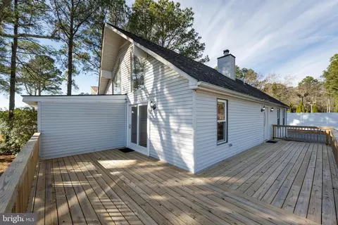 Exterior - 1 Belle View Dr, Ocean Pines, MD 21811 photo 4 of 8