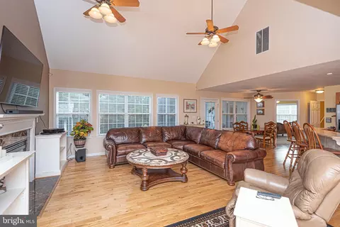 309 Buttercup Ct, Berlin, MD 21811 photo 8