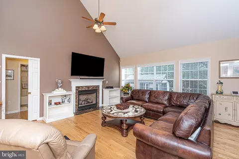 309 Buttercup Ct, Berlin, MD 21811 photo 9