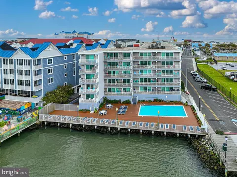 210 Worcester St #504, Ocean City, MD 21842