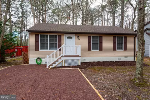 1320 Ocean Pkwy, Ocean Pines, MD 21811