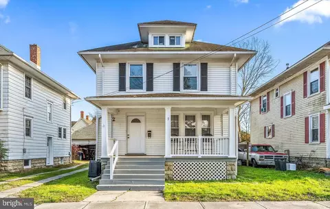 7 Clarke Ave, Pocomoke City, MD 21851