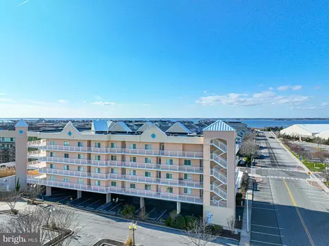 103 125th St #206, Ocean City, MD 21842