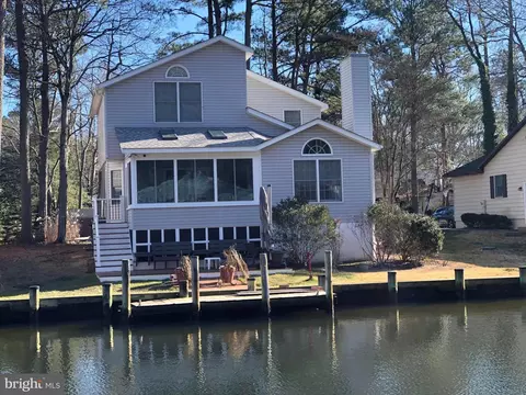15 Dockside Ct, Berlin, MD 21811