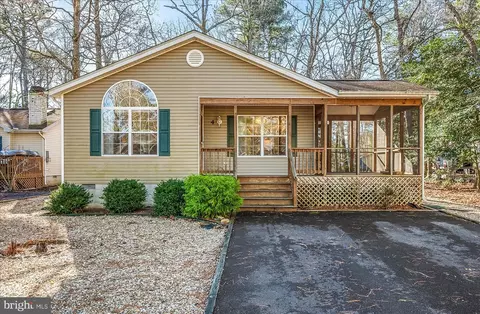 4 Juniper Ct, Ocean Pines, MD 21811