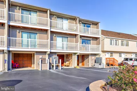 608 Bayshore Ct #1, Ocean City, MD 21842