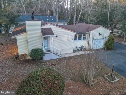 15 Brandywine Dr, Berlin, MD 21811