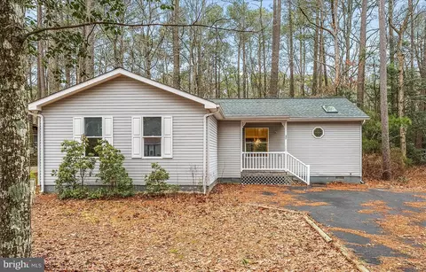27 Offshore Ln, Ocean Pines, MD 21811